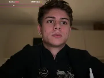 bisexualmilf – webcam model profile photo Image 16