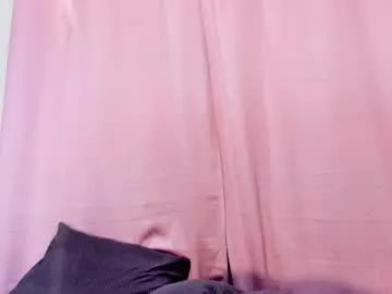 Todays_Dream – webcam model profile photo Image 2