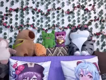 Janhvi- – webcam model profile photo Image 13