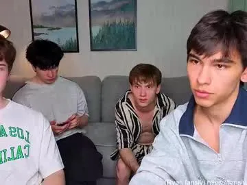 _dream_boys_'s Thumb Image
