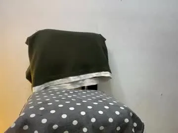 loving_ladies – webcam model profile photo Image 16