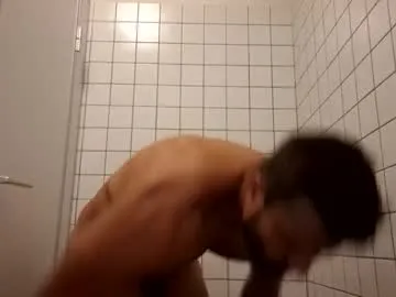 QYBOYS-001 – webcam model profile photo Image 12