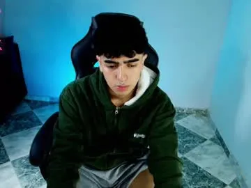 PabloArena – webcam model profile photo Image 2