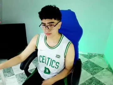 PabloArena – webcam model profile photo Image 4