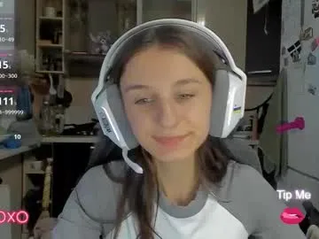 paulettelafevre – webcam model profile photo Image 17