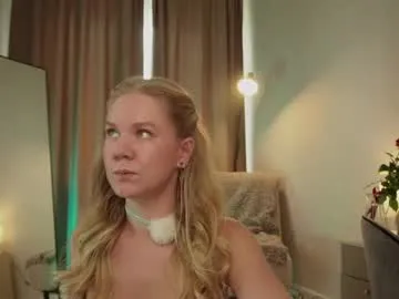 stargroup – webcam model profile photo Image 6