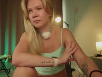 stargroup – webcam model profile photo Image 9