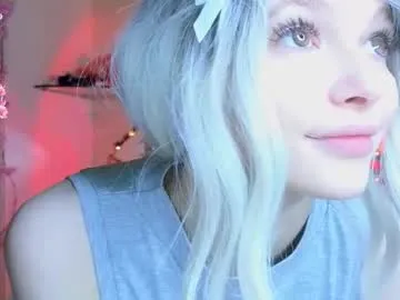 mernaeustice – webcam model profile photo Image 5