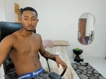 WitchAnnie – webcam model profile photo Image 14