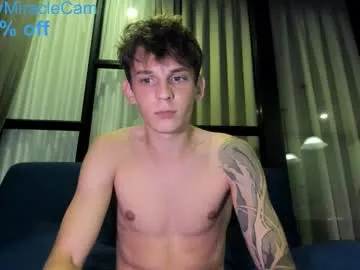 YU-KI00 – webcam model profile photo Image 17