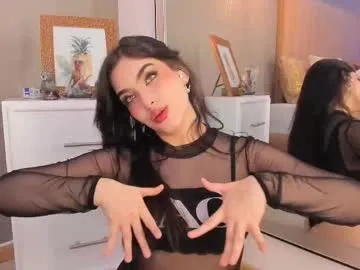 zui_lu – webcam model profile photo Image 18