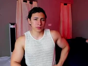 luannmaixner – webcam model profile photo Image 5