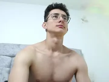 PabloArena – webcam model profile photo Image 2