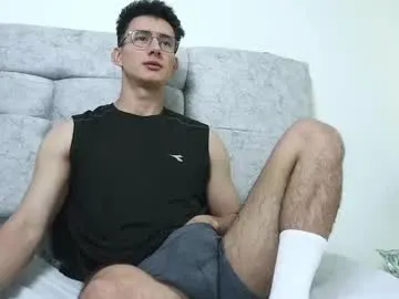 PabloArena – webcam model profile photo Image 5