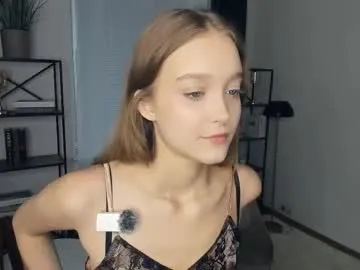 DeliaMarlow – webcam model profile photo Image 18