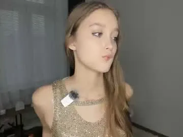 DeliaMarlow – webcam model profile photo Image 9