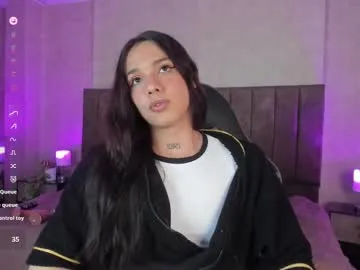 bisexualmilf – webcam model profile photo Image 15