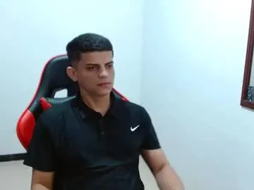 little_show_sexy – webcam model profile photo Image 12