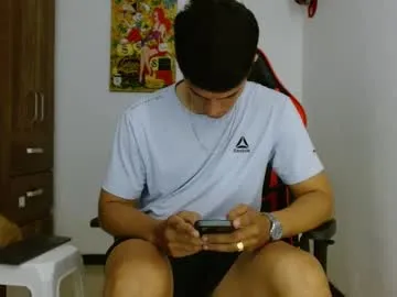 little_show_sexy – webcam model profile photo Image 18