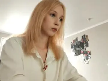 Starrxxo – webcam model profile photo Image 2