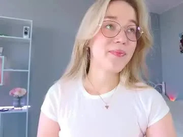 secret_roomx – webcam model profile photo Image 10