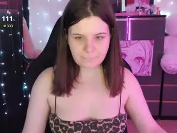 roouse – webcam model profile photo Image 11