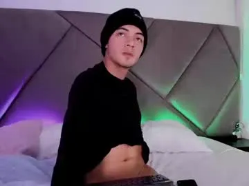 Playboy-909 – webcam model profile photo Image 17