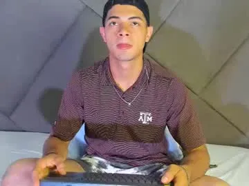 Playboy-909 – webcam model profile photo Image 3