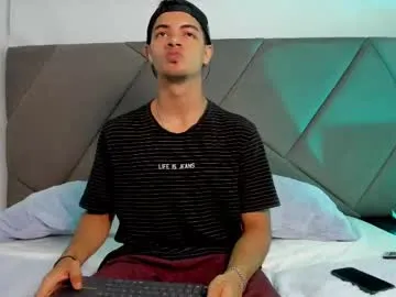 Playboy-909 – webcam model profile photo Image 4