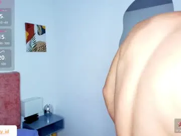 little_show_sexy – webcam model profile photo Image 18