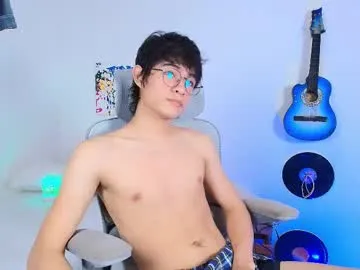 trainwithme – webcam model profile photo Image 4