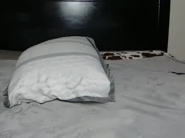 someone_sweet – webcam model profile photo Image 13