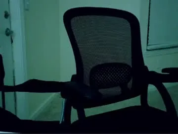 CarolPrince – webcam model profile photo Image 6