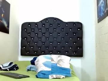 someone_sweet – webcam model profile photo Image 14