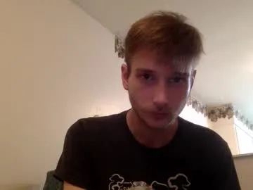 roouse – webcam model profile photo Image 14