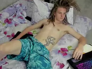 starvingo2002 – webcam model profile photo Image 2