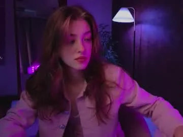 SaritaQueen – webcam model profile photo Image 2