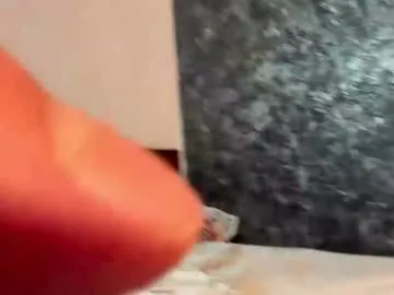 YU-KI00 – webcam model profile photo Image 5