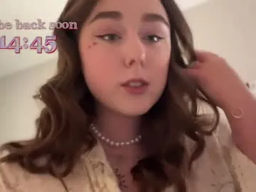 HopeHeaven – webcam model profile photo Image 3