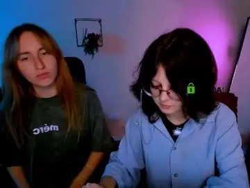 dears_pearlss – webcam model profile photo Image 9