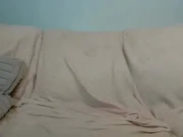 roouse – webcam model profile photo Image 15