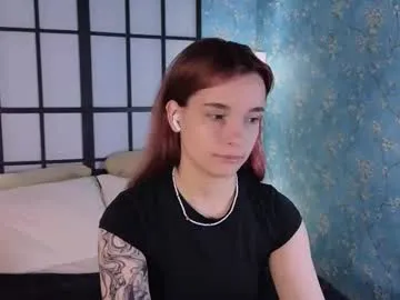 roouse – webcam model profile photo Image 4