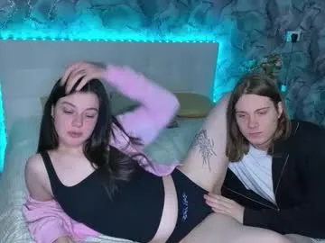 Earth_001 – webcam model profile photo Image 4