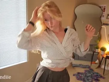 someone_sweet – webcam model profile photo Image 6