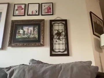 hornyshow_tv – webcam model profile photo Image 3