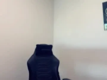 YU-KI00 – webcam model profile photo Image 11