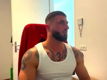 YU-KI00 – webcam model profile photo Image 5