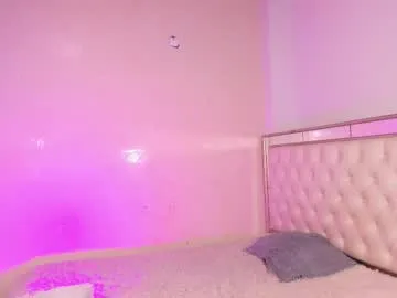 Playboy-909 – webcam model profile photo Image 12