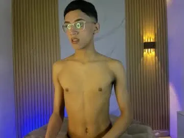 Playboy-909 – webcam model profile photo Image 17