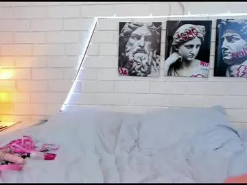 loving_ladies – webcam model profile photo Image 6